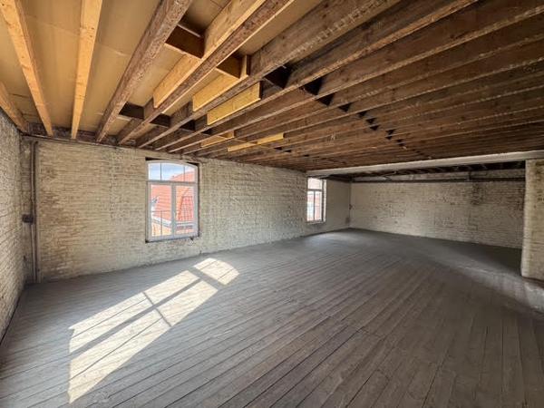 L ATELIER- Loft HALLUIN -102 M² -86 M² carrez T3/T4 - BALCON 12 M² - PARKING - 227 208 € FAI