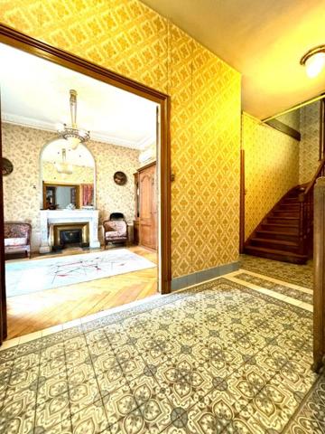 Maison Villeurbanne 6 pièces 200 m2 sur 490 de terrain