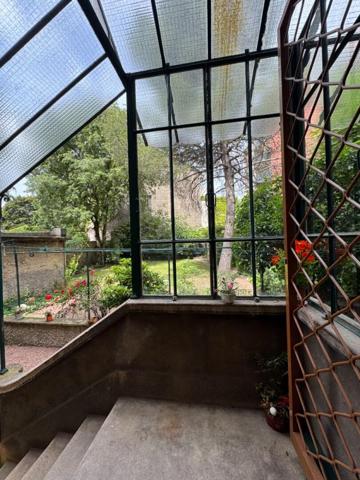 Maison Villeurbanne 6 pièces 200 m2 sur 490 de terrain