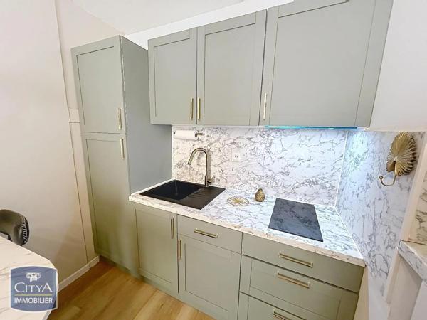 Appartement à louer 2 pièces 25m² Nîmes (30000)