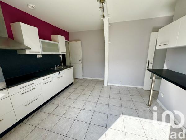 Maison à vendre 5 pièces 125 m² Neuville-aux-Bois