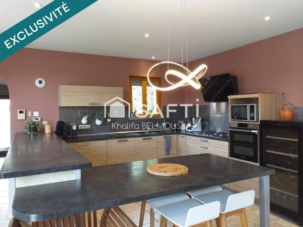 Maison familiale avec gîte, piscine et dépendance – 185 m² habitables sur 2900 m² de terrain à Belley