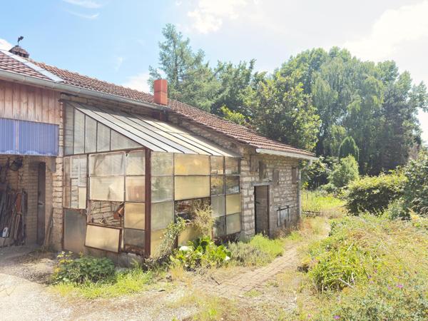 Ancienne ferme Comtoise de 182 m2 sur terrain de 13399 m2.