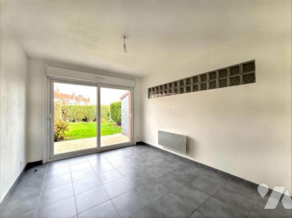 EN EXCLUSIVITE ! Centre ville d'ESTAIRES

Découvrez cette maison des années 1960 idéalement s...