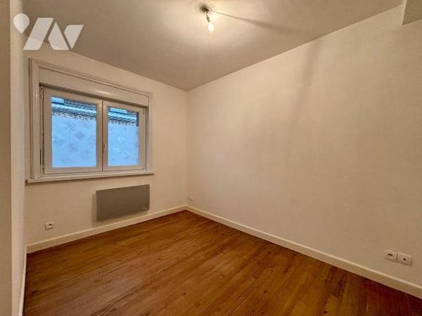 EN EXCLUSIVITE ! Centre ville d'ESTAIRES

Découvrez cette maison des années 1960 idéalement s...