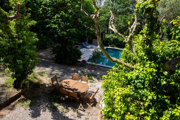 MONTAIGUET - BASTIDE PROVENÇALE  142M² - PISCINE  POOL HOUSE - DÉPENDANCE  PARC 8000M² - 980 000