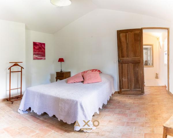 MONTAIGUET - BASTIDE PROVENÇALE  142M² - PISCINE  POOL HOUSE - DÉPENDANCE  PARC 8000M² - 980 000