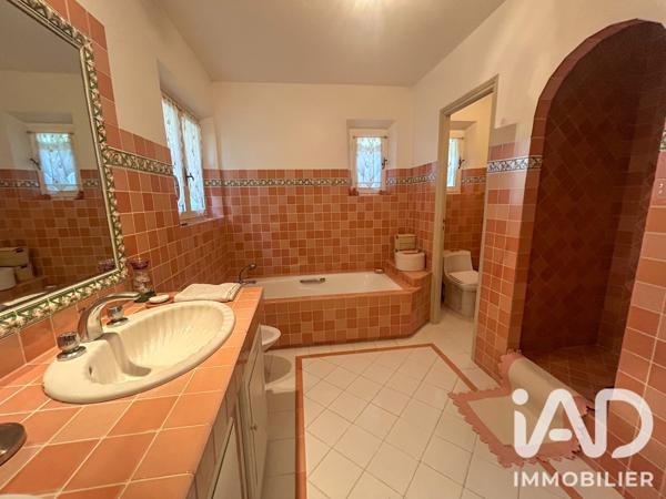 Maison à vendre 7 pièces 235 m² Sainte-Maxime