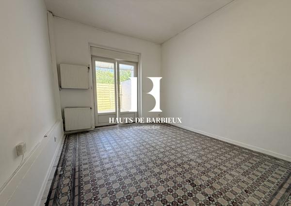 MAISON DE COURÉE – 56 M² – 2 CHAMBRES – COUR – ROUBAIX