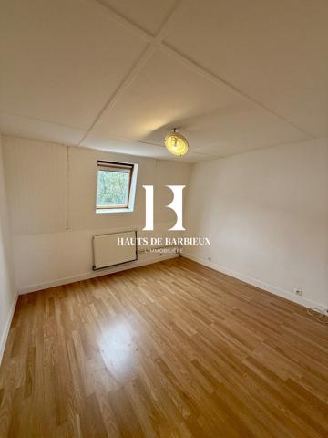 MAISON DE COURÉE – 56 M² – 2 CHAMBRES – COUR – ROUBAIX