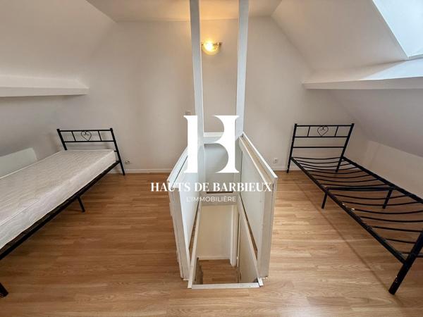 MAISON DE COURÉE – 56 M² – 2 CHAMBRES – COUR – ROUBAIX