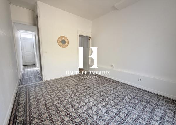 MAISON DE COURÉE – 56 M² – 2 CHAMBRES – COUR – ROUBAIX