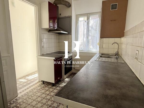 MAISON DE COURÉE – 56 M² – 2 CHAMBRES – COUR – ROUBAIX