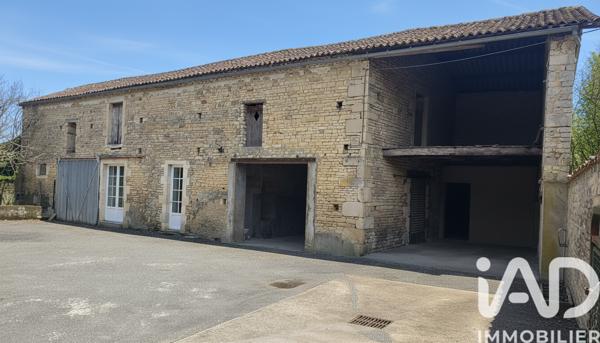 Maison à vendre 10 pièces 250 m² Villefagnan