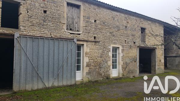 Maison à vendre 10 pièces 250 m² Villefagnan