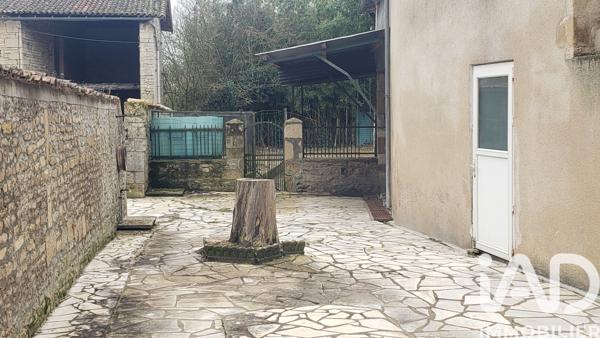 Maison à vendre 10 pièces 250 m² Villefagnan