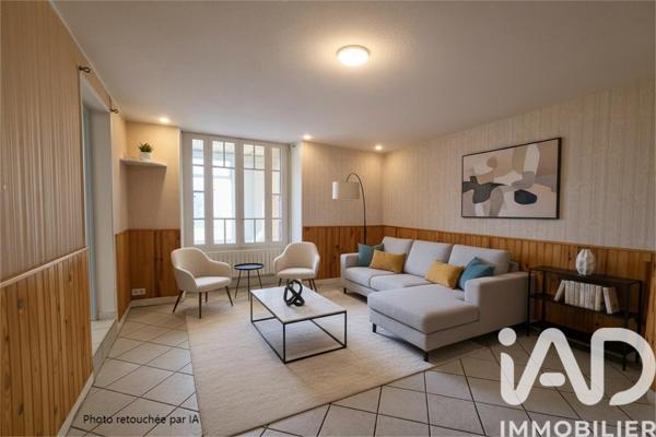 Maison à vendre 10 pièces 250 m² Villefagnan