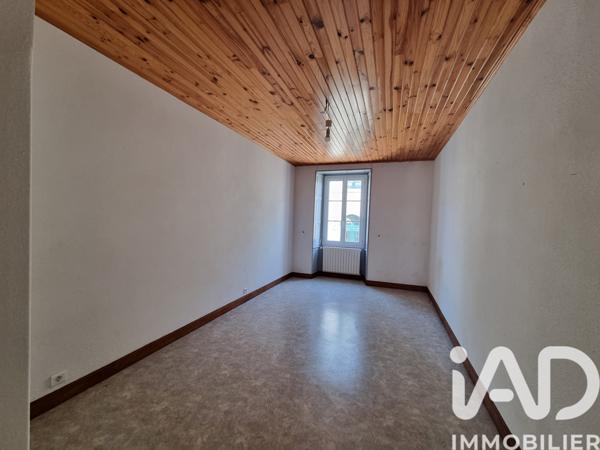 Maison à vendre 10 pièces 250 m² Villefagnan