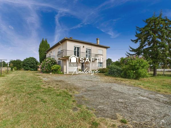 Grande familiale des années 70 à rénover /Possibilité de vie familiale multi générationnelle