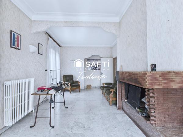 Grande familiale des années 70 à rénover /Possibilité de vie familiale multi générationnelle