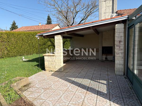 Maison semi plain-pied 5 pièces de 150m² à vendre à Pouzauges avec terrain de 900m²