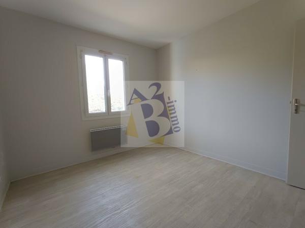 Location maison Soyaux (16800), 114.27m² avec 5 pièce(s) dont 4 chambre(s). Agence Allard Brimeaud