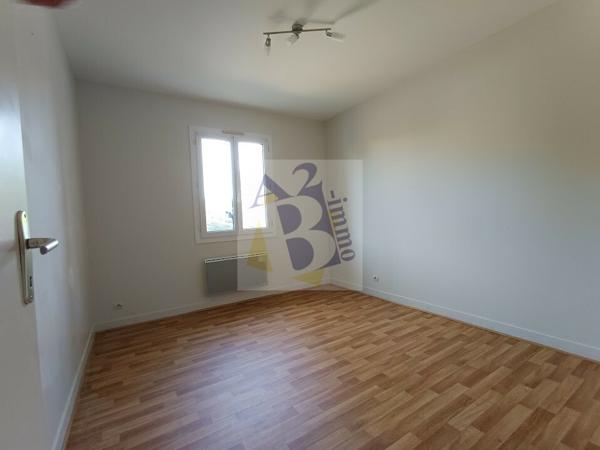 Location maison Soyaux (16800), 114.27m² avec 5 pièce(s) dont 4 chambre(s). Agence Allard Brimeaud