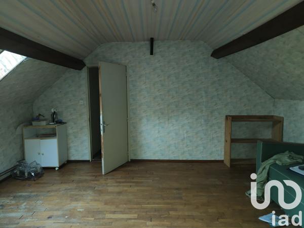 Maison rustique 6 pièces de 138 m² à Saint-Rémy-du-Val (72600)