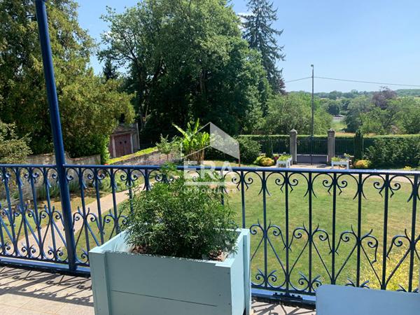 Maison de Prestige à Vendre à Saint Amour - Référence 4441