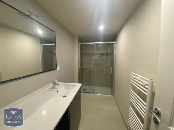 Appartement à louer 3 pièces 59.87m²