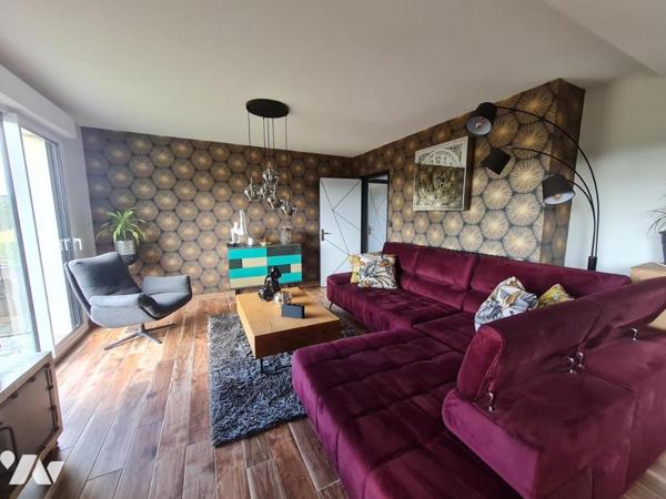 À Vendre à Rohan Maison familiale située à 1.2 km des commodités et services 