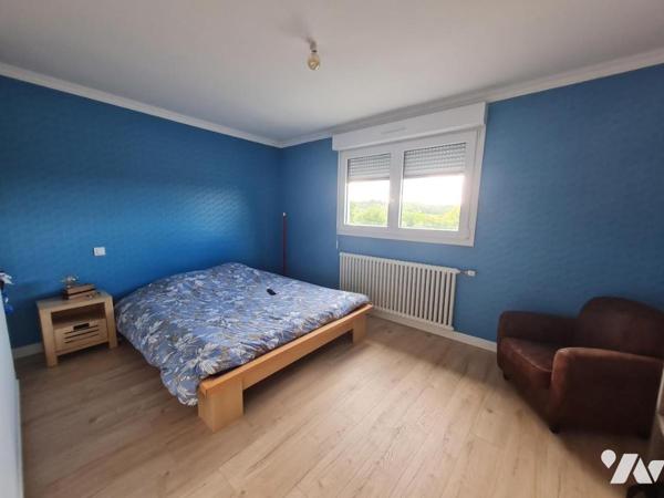 À Vendre à Rohan Maison familiale située à 1.2 km des commodités et services 