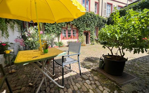 Appartement à vendre    5 pièces • 99,67 m2 Strasbourg