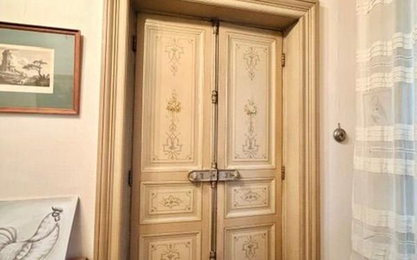 Appartement à vendre    7 pièces • 195 m2 Nîmes