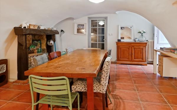 Maison à vendre    7 pièces • 184,86 m2 Les Mées