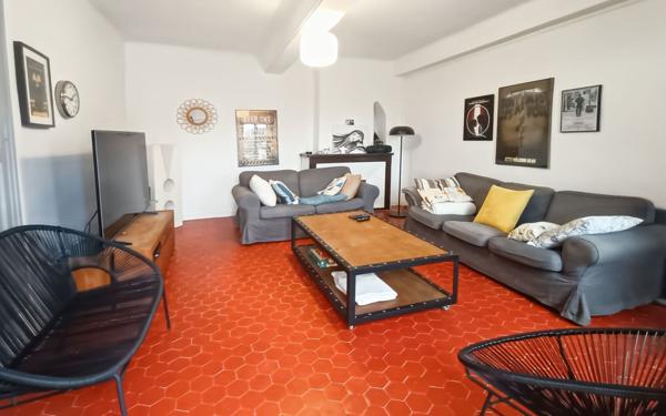 Maison à vendre    7 pièces • 184,86 m2 Les Mées