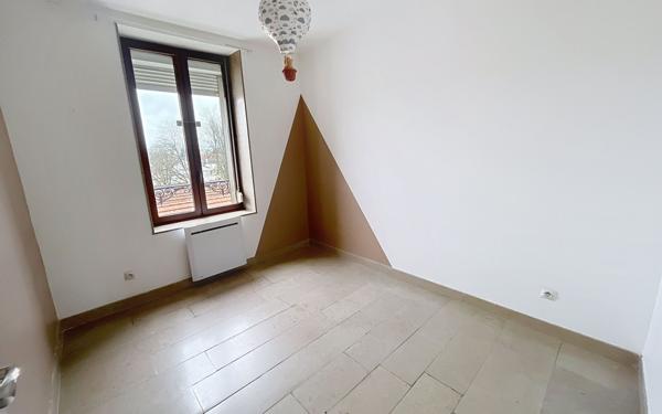 Appartement à louer    4 pièces •  Nancy