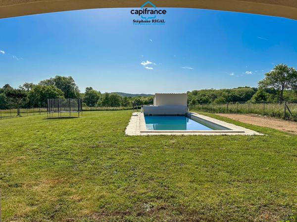 Maison à vendre 5 pièces FUMEL (47) de 140m2 habitables avec piscine et double garage.