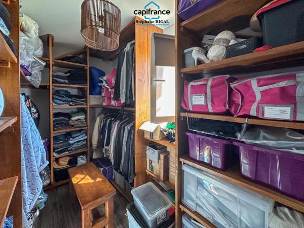 Maison à vendre 5 pièces FUMEL (47) de 140m2 habitables avec piscine et double garage.