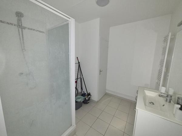 PROCHE GARE NANGIS - APPARTEMENT MEUBLE DE TYPE T2 47M² ENVIRON
