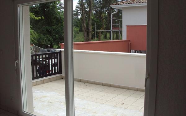 Appartement à louer    3 pièces •  Saint-Pierre-du-Mont