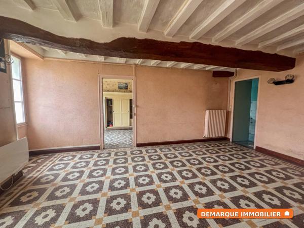 💼 Opportunité Investisseur – Ancienne ferme de caractère avec annexes et bâtiment protégé