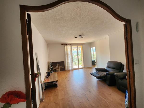 Appartement T4 de 70m², 3 Chambres, cave et parking privé, rendement locatif interressant !