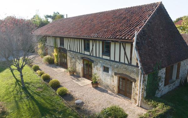 Maison à vendre    8 pièces • 290 m2 Madiran