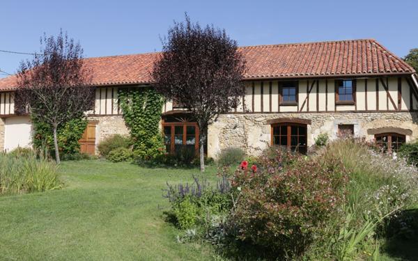 Maison à vendre    8 pièces • 290 m2 Madiran