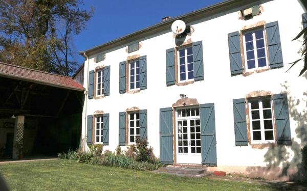 Maison à vendre    8 pièces • 290 m2 Madiran