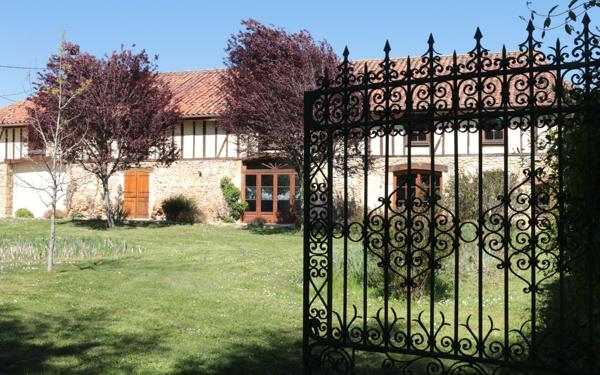 Maison à vendre    8 pièces • 290 m2 Madiran