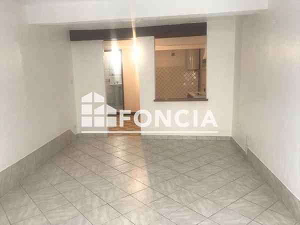 Location Studio 35.27 m² - 18 RUE DE LA CHAINE Martigues 13500