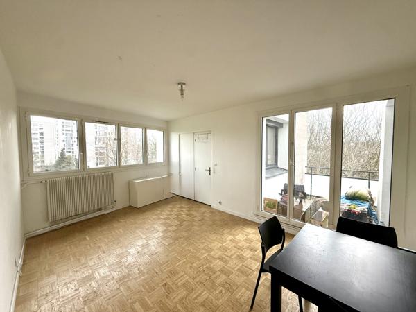 Sevran (93270) 3 Pièces avec balcon proche RER B, futur métro 16