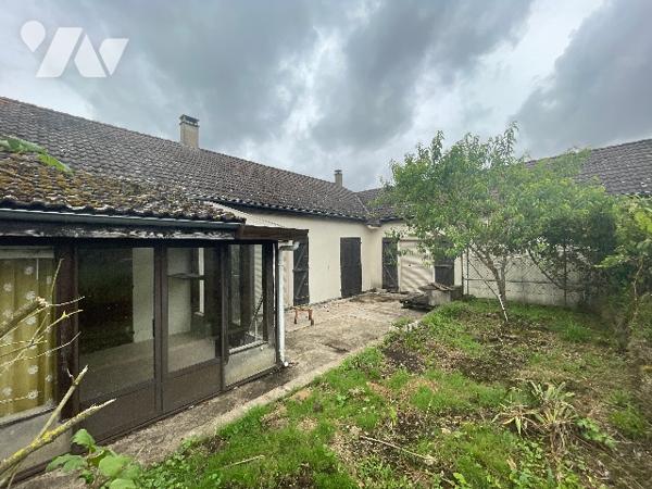 Pavillon au cœur d'un hameau verdoyant